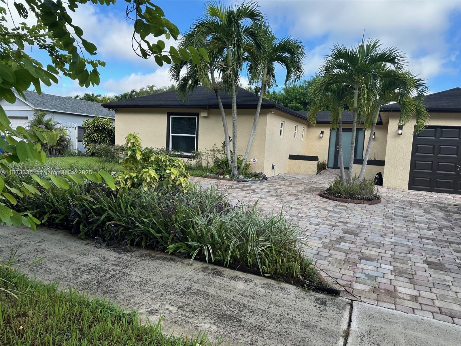 6061 NW 198th Ter, Miami, FL, 33015 - Investment Single Family Home. Photo #1