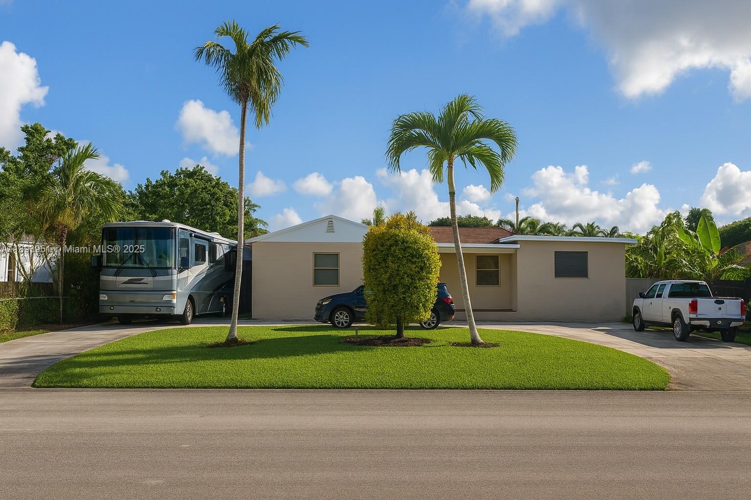 6240 SW 20th Ter, Miami, FL, 33155 - Investment Single Family Home. Photo #1