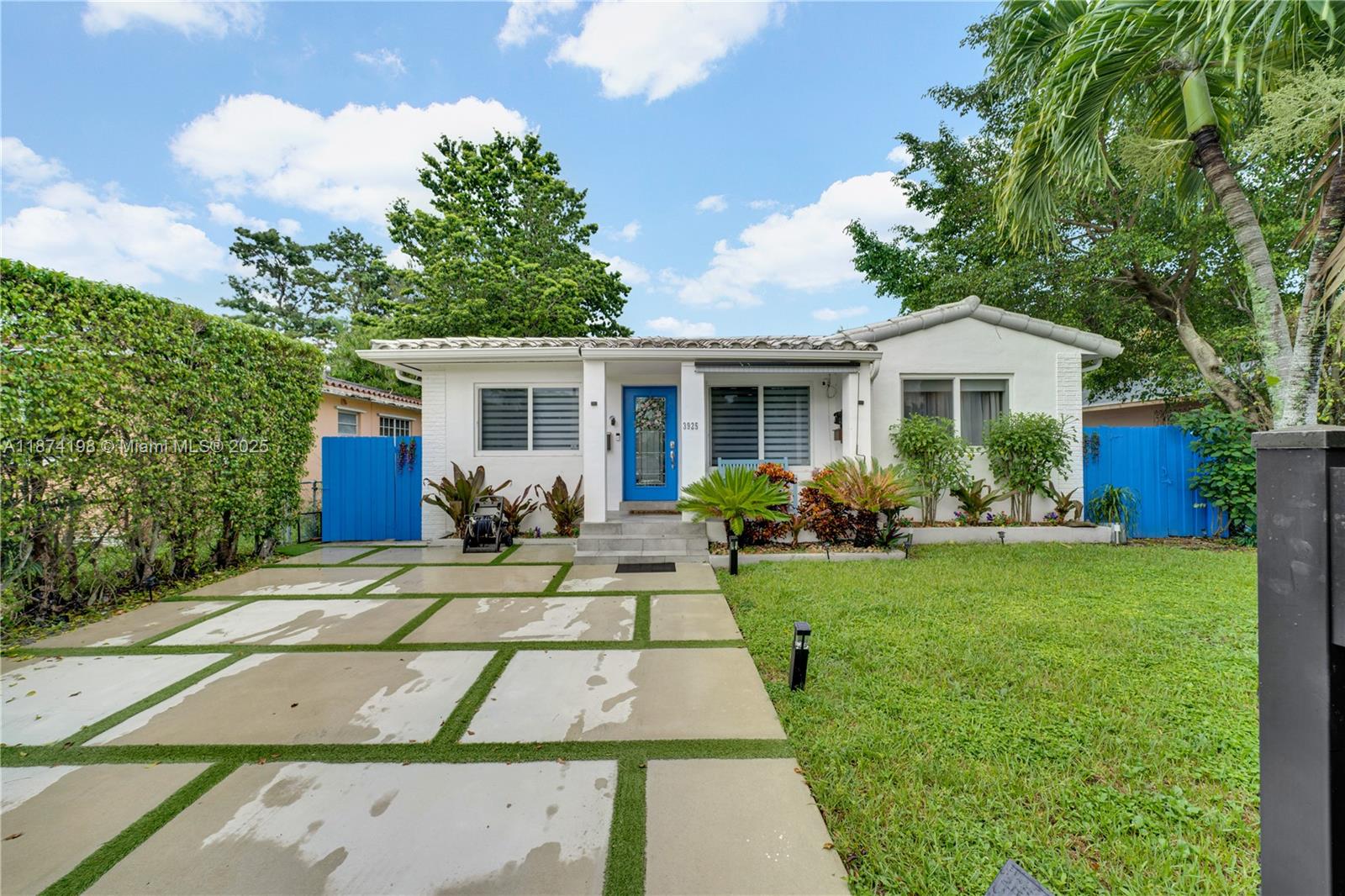 3925 SW 61st Ave, Miami, FL, 33155 - Investment Single Family Home. Photo #1