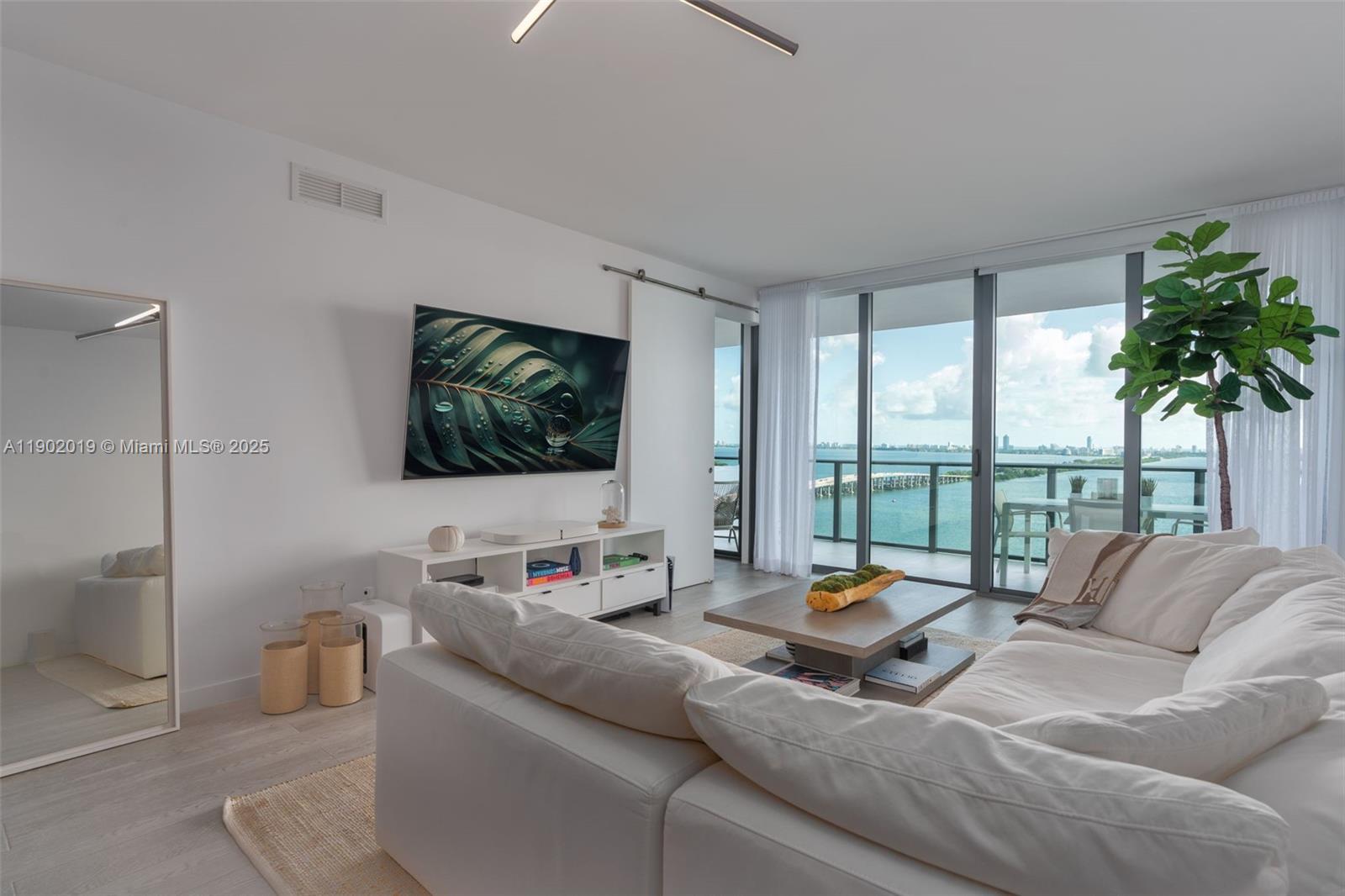 3131 NE 7th Ave #2202, Miami, FL, 33137 - Investment Condo. Photo #1