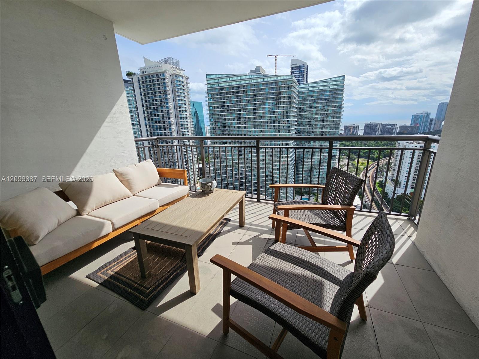 999 SW 1st #3004, Miami, FL, 33130 - Investment Condo. Photo #1
