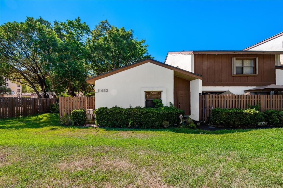 11482 SW 109th #29A, Miami, FL, 33176 - Investment Condo. Photo #1