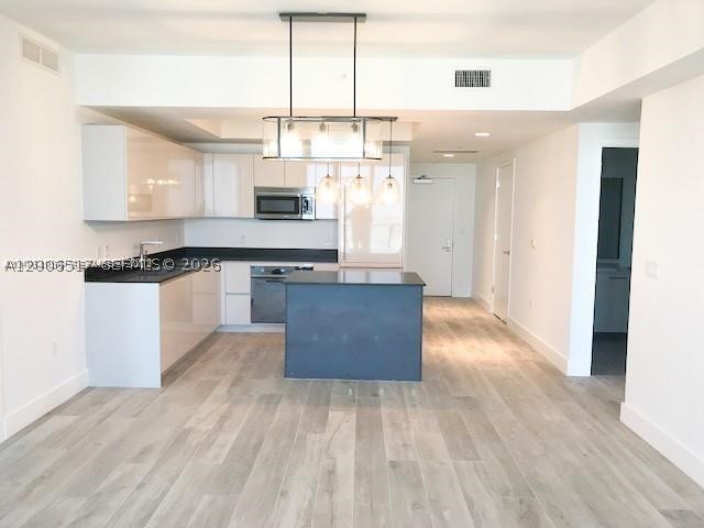 1010 Brickell #4609, Miami, FL, 33131 - Investment Condo. Photo #1
