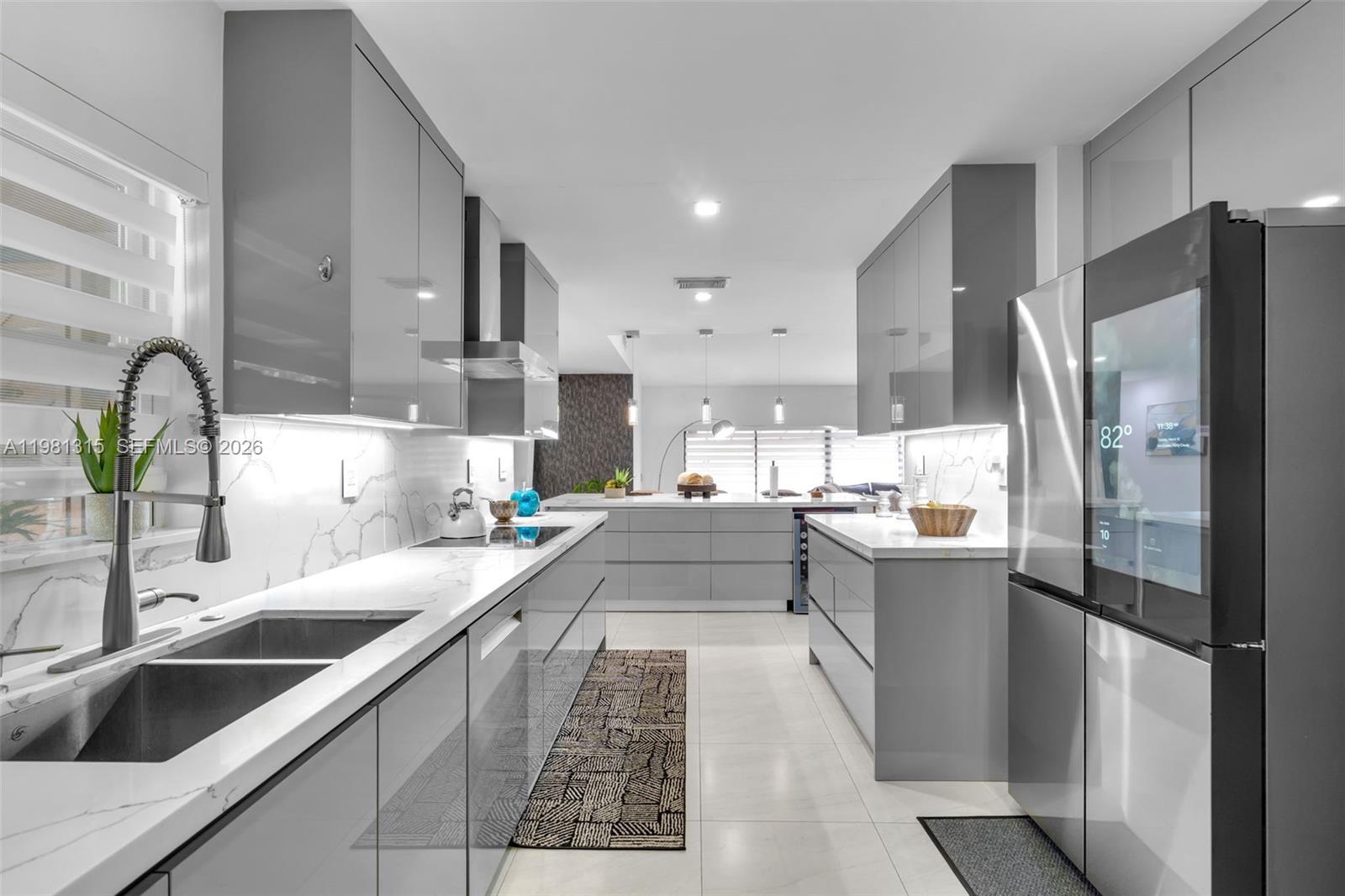 19951 NE 10th Place, Miami, FL, 33179 - Investment Single Family Home. Photo #1