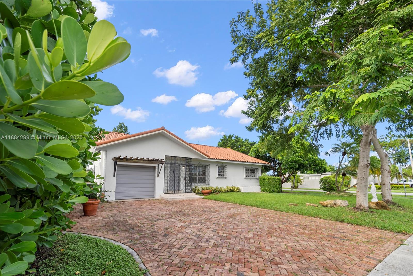 8001 SW 36th Ter, Miami, FL, 33155 - Investment Single Family Home. Photo #1
