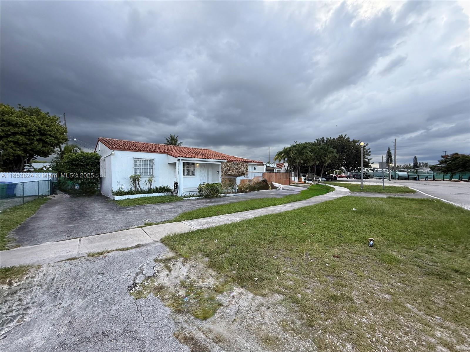110 Flagami Blvd, Miami, FL, 33144 - Investment Single Family Home. Photo #1