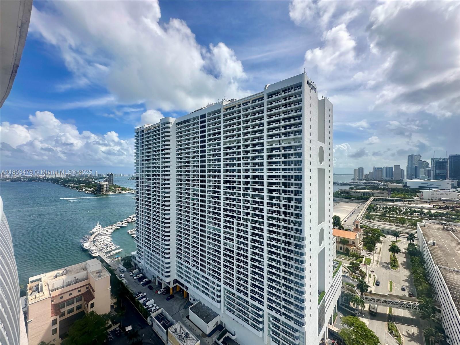 1750 N Bayshore Dr #2808, Miami, FL, 33132 - Investment Condo. Photo #1