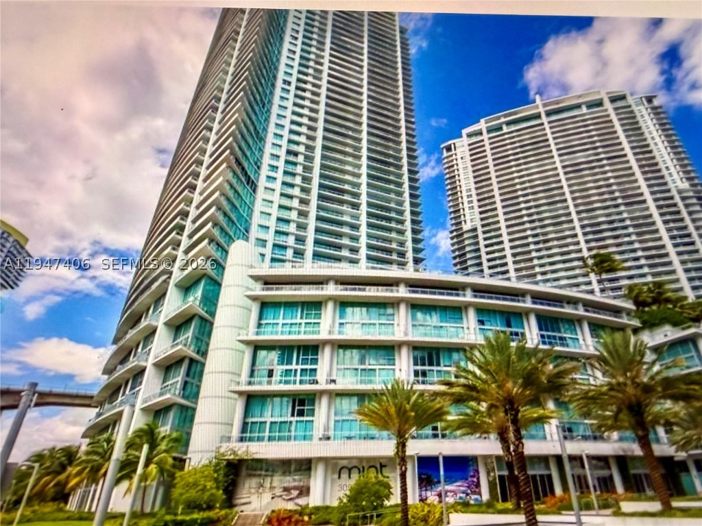92 SW 3rd #4309, Miami, FL, 33130 - Investment Condo. Photo #1