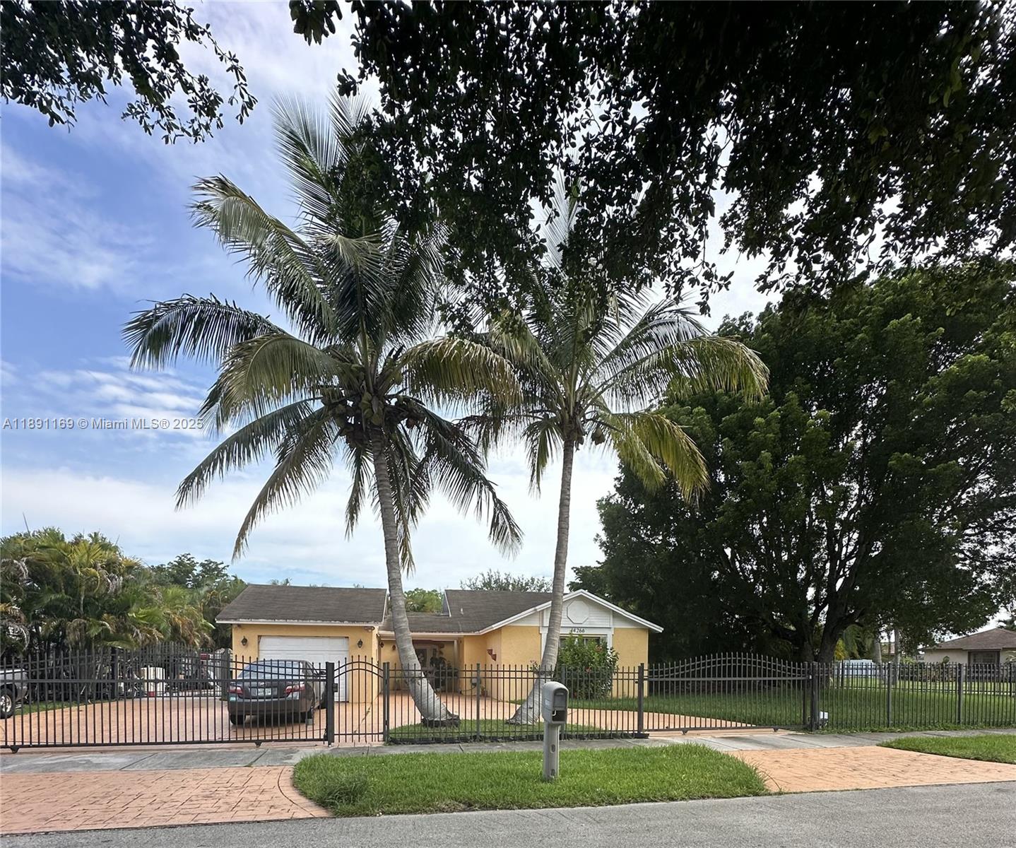 14266 SW 154th St, Miami, FL, 33177 - Investment Single Family Home. Photo #1