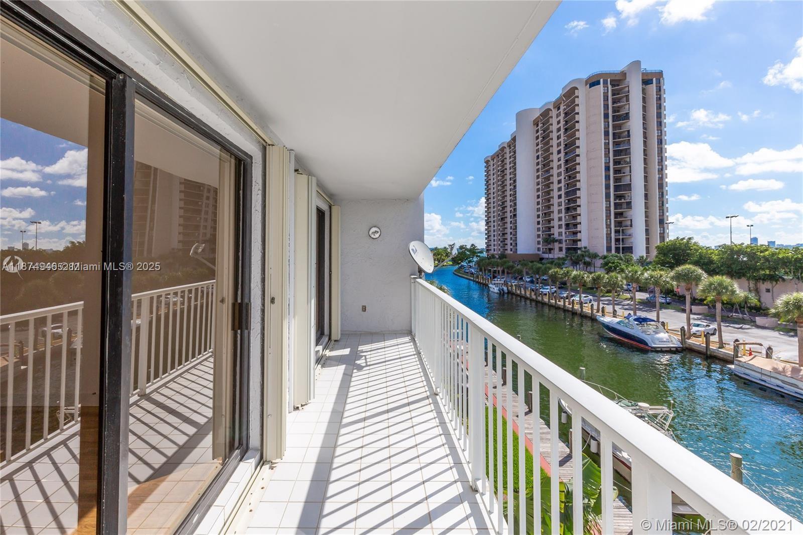 1650 NE 115th St #403, Miami, FL, 33181 - Investment Condo. Photo #1