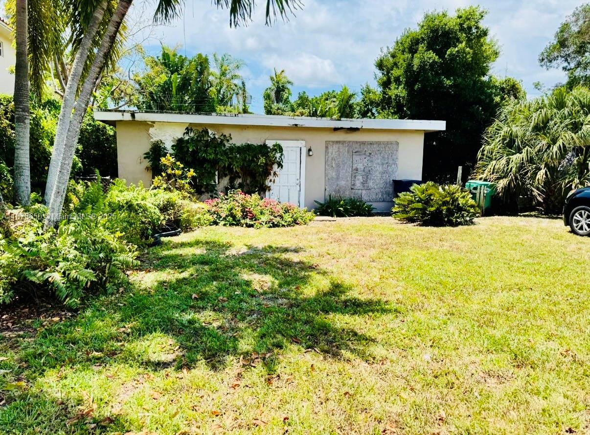 2616 NE 214th St, Miami, FL, 33180 - Investment Single Family Home. Photo #1