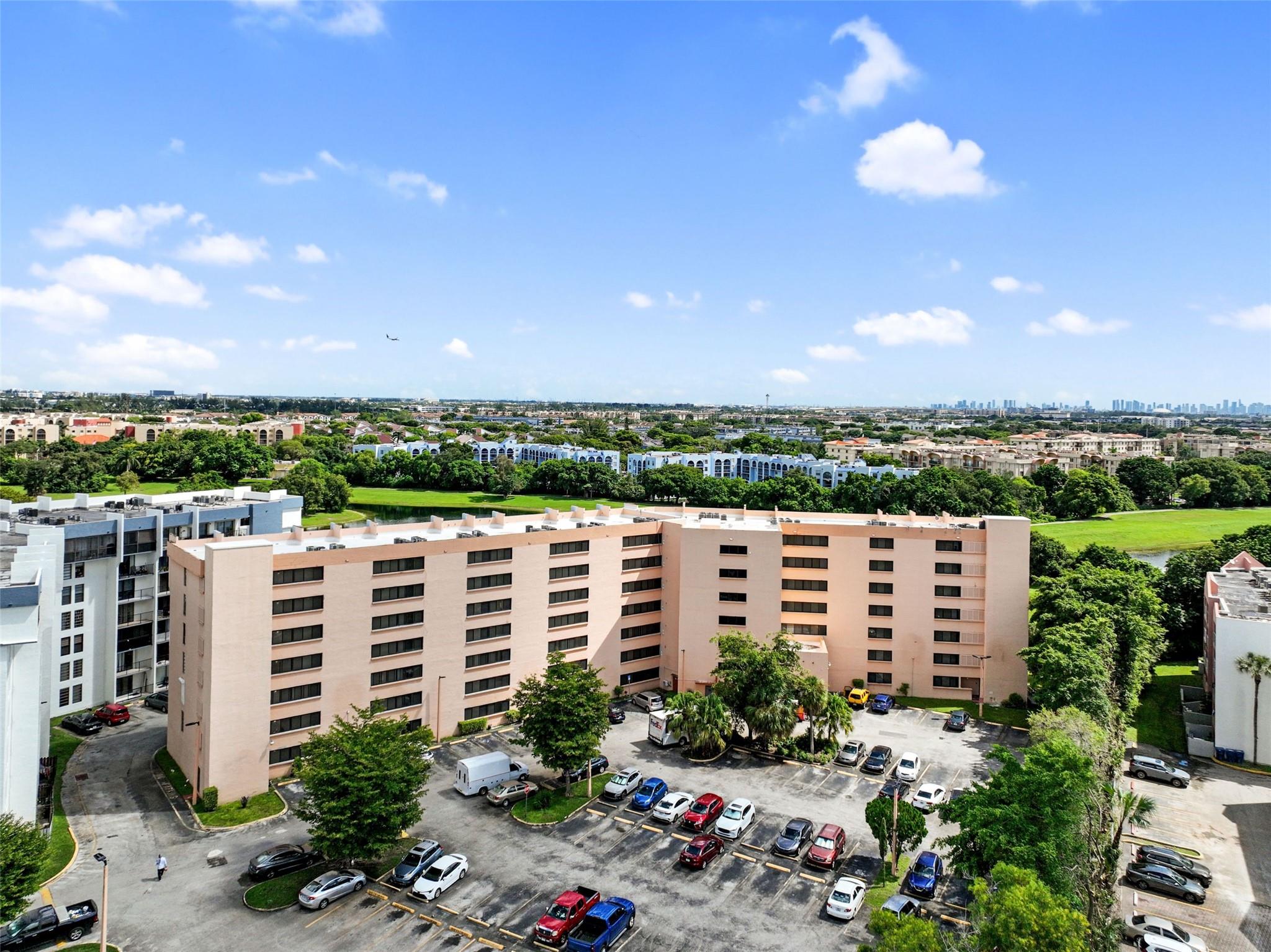 9688 Fontainebleau Blvd #610, Miami, FL, 33172 - Investment Condo. Photo #1