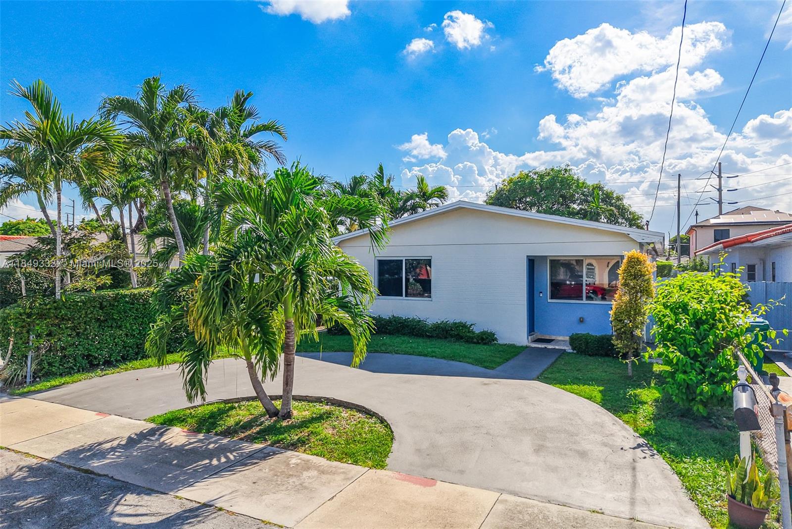 250 NW 61st Ave, Miami, FL, 33126 - Investment Single Family Home. Photo #1