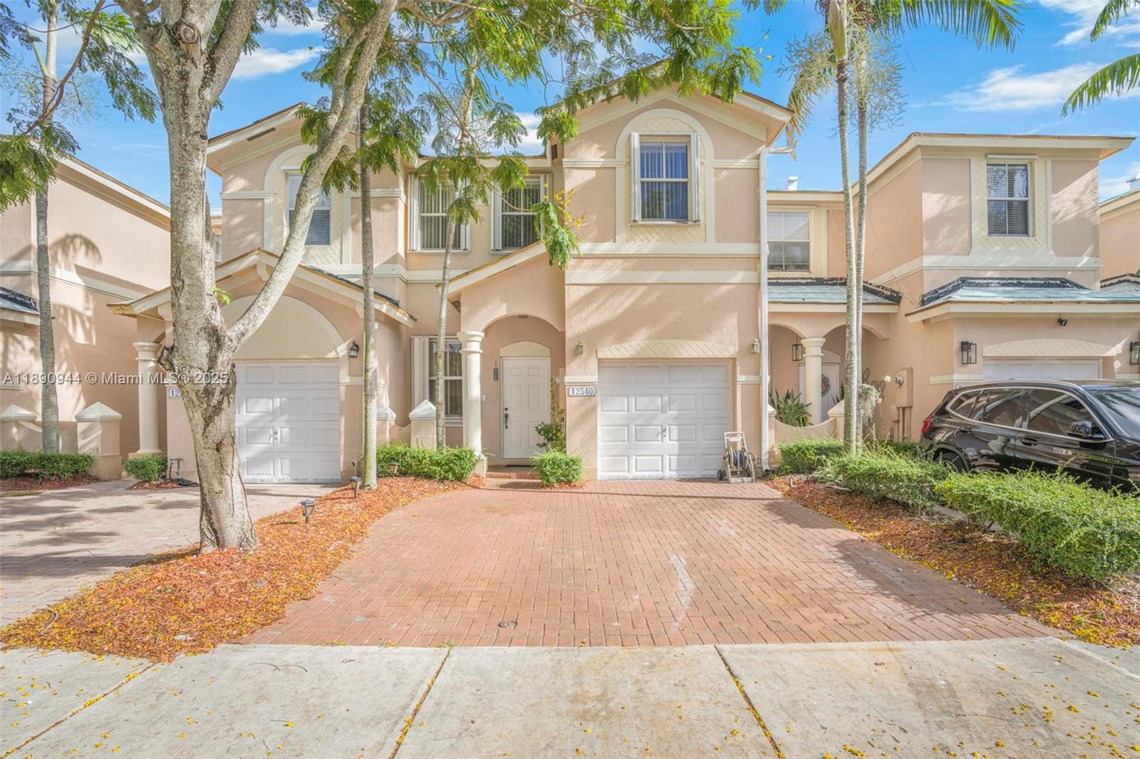 12540 SW 125th St, Miami, FL, 33186 - Investment Townhome. Photo #1