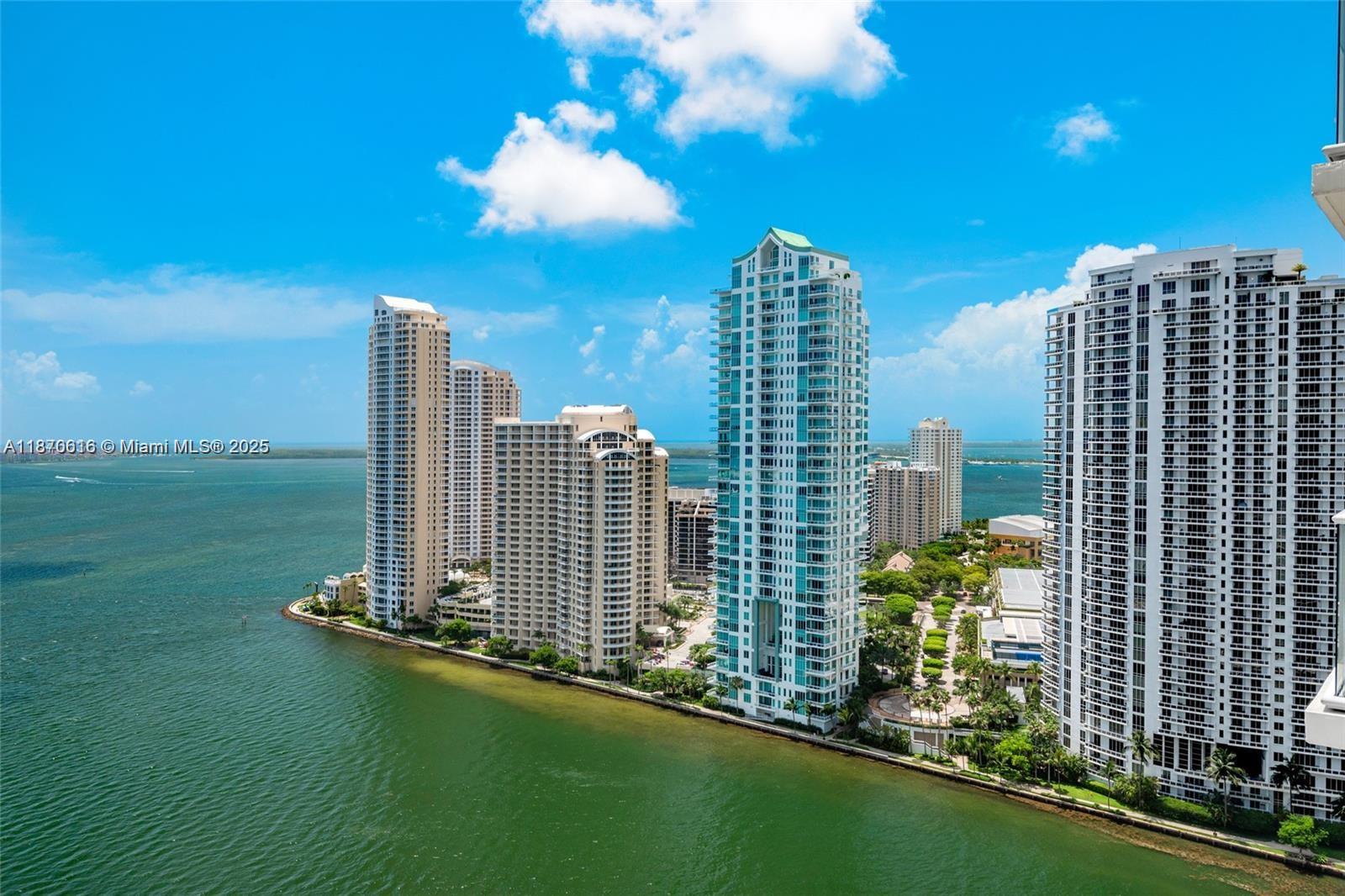 300 S Biscayne Blvd #T-3014, Miami, FL, 33131 - Investment Condo. Photo #1