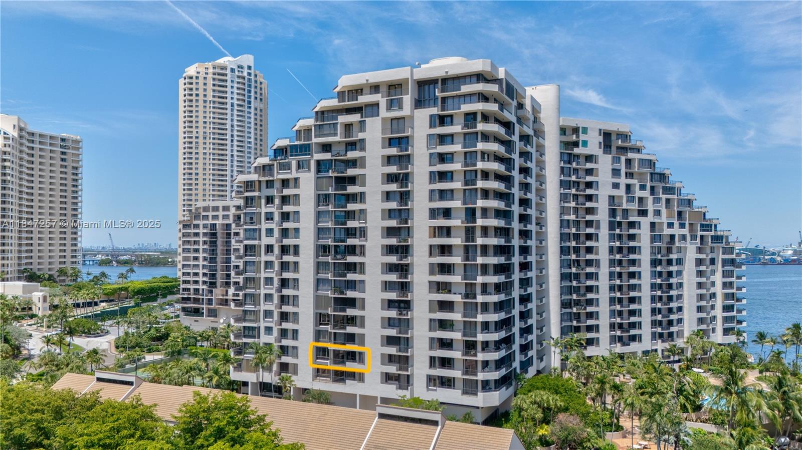 520 Brickell Key Dr #A619, Miami, FL, 33131 - Investment Condo. Photo #1