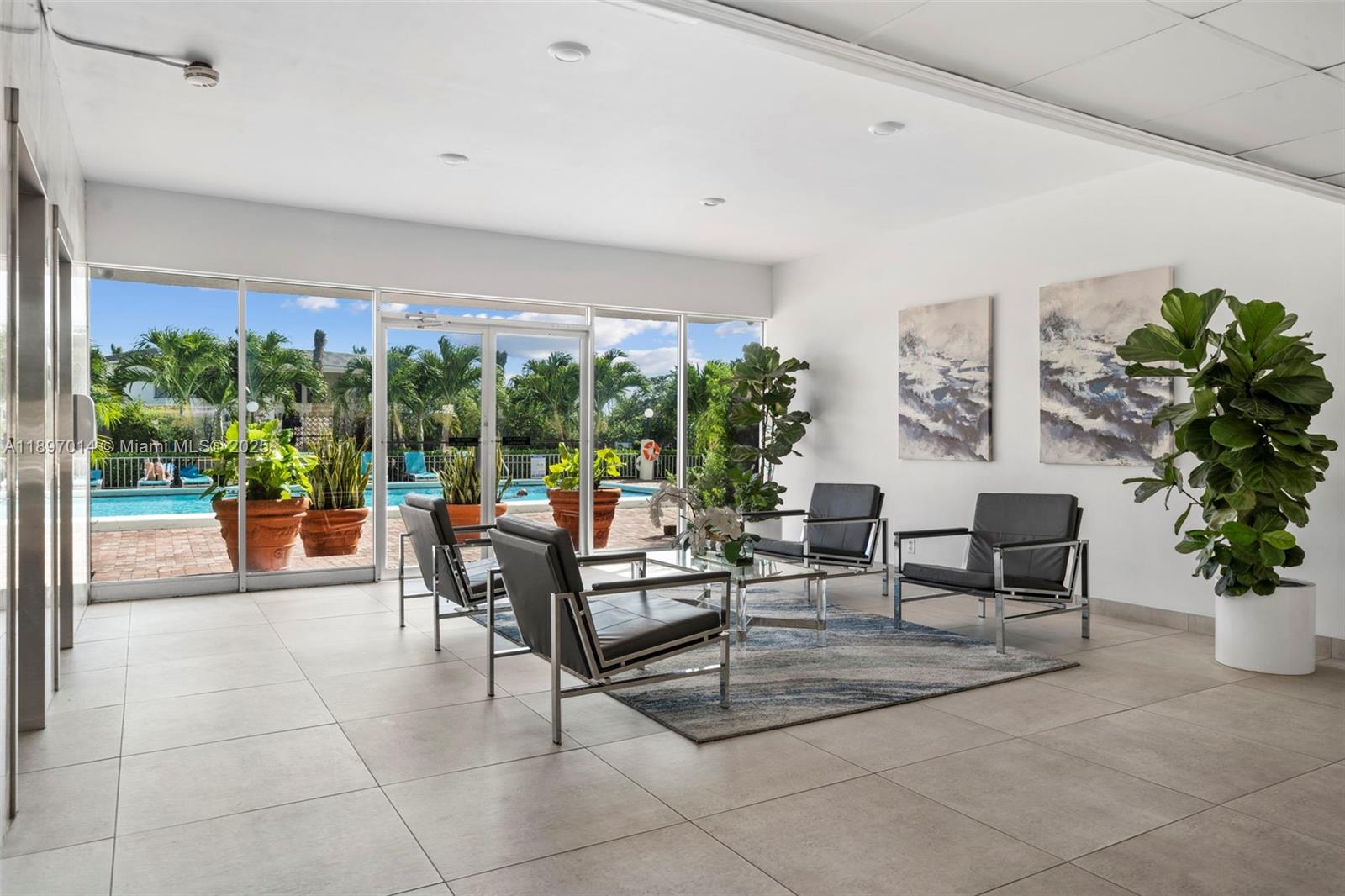 Condominium in Hallandale Beach - Photo 2