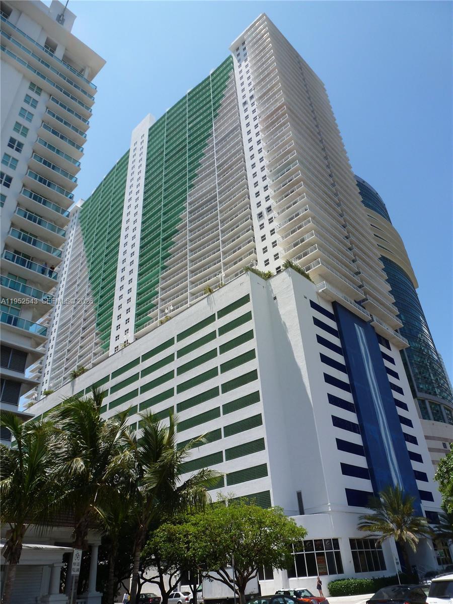 1200 Brickell Bay #1712, Miami, FL, 33131 - Investment Condo. Photo #1