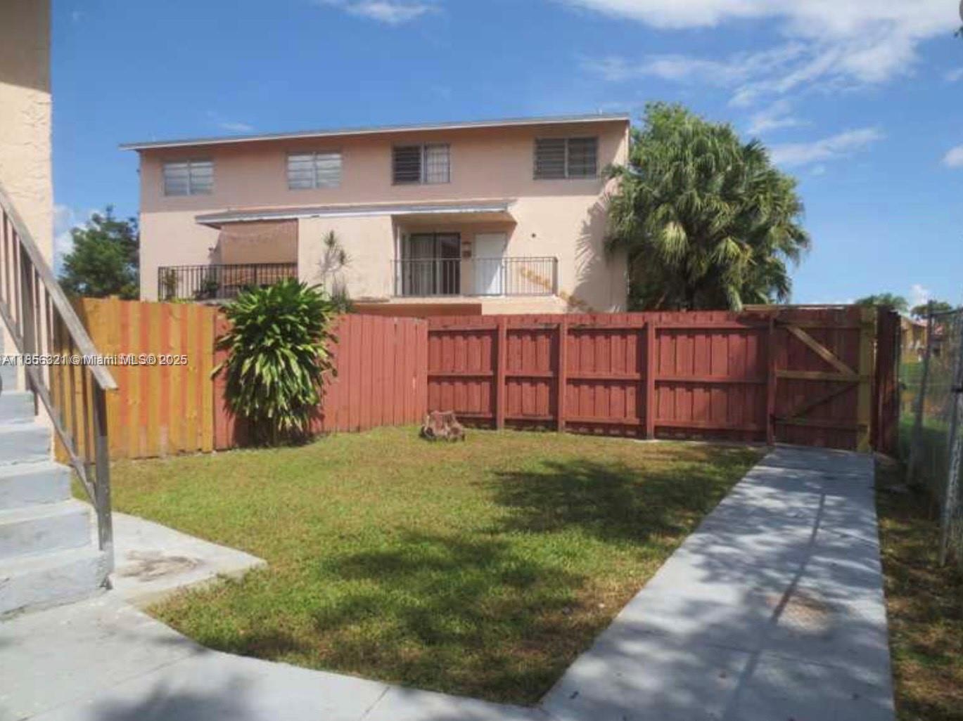 15665 SW 82nd Cir Ln #4-4, Miami, FL, 33193 - Investment Condo. Photo #1