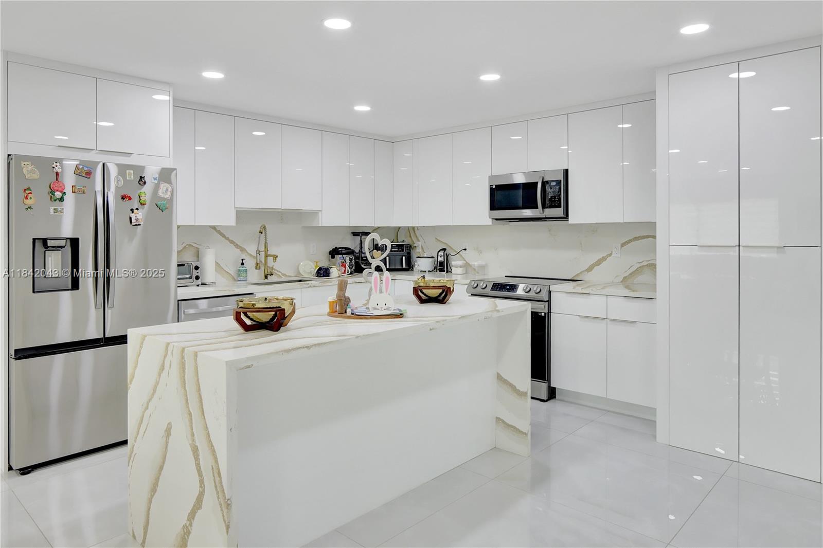 8720 SW 103rd Ave #8720, Miami, FL, 33173 - Investment Townhome. Photo #1