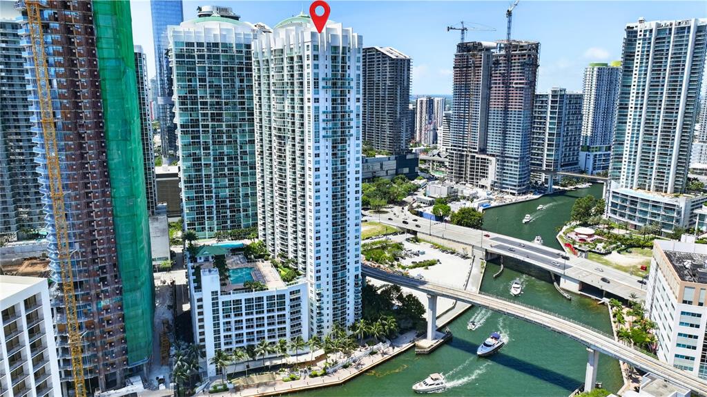 31 SE 5TH #203, Miami, FL, 33131 - Investment Condo. Photo #1