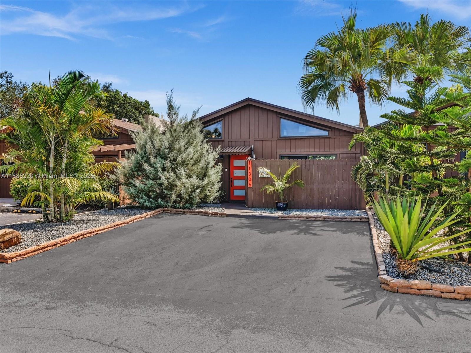 11306 SW 114 Cir Ter, Miami, FL, 33176 - Investment Townhome. Photo #1