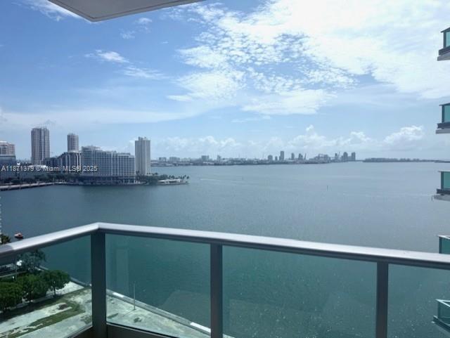 1331 Brickell Bay Dr #1602, Miami, FL, 33131 - Investment Condo. Photo #1