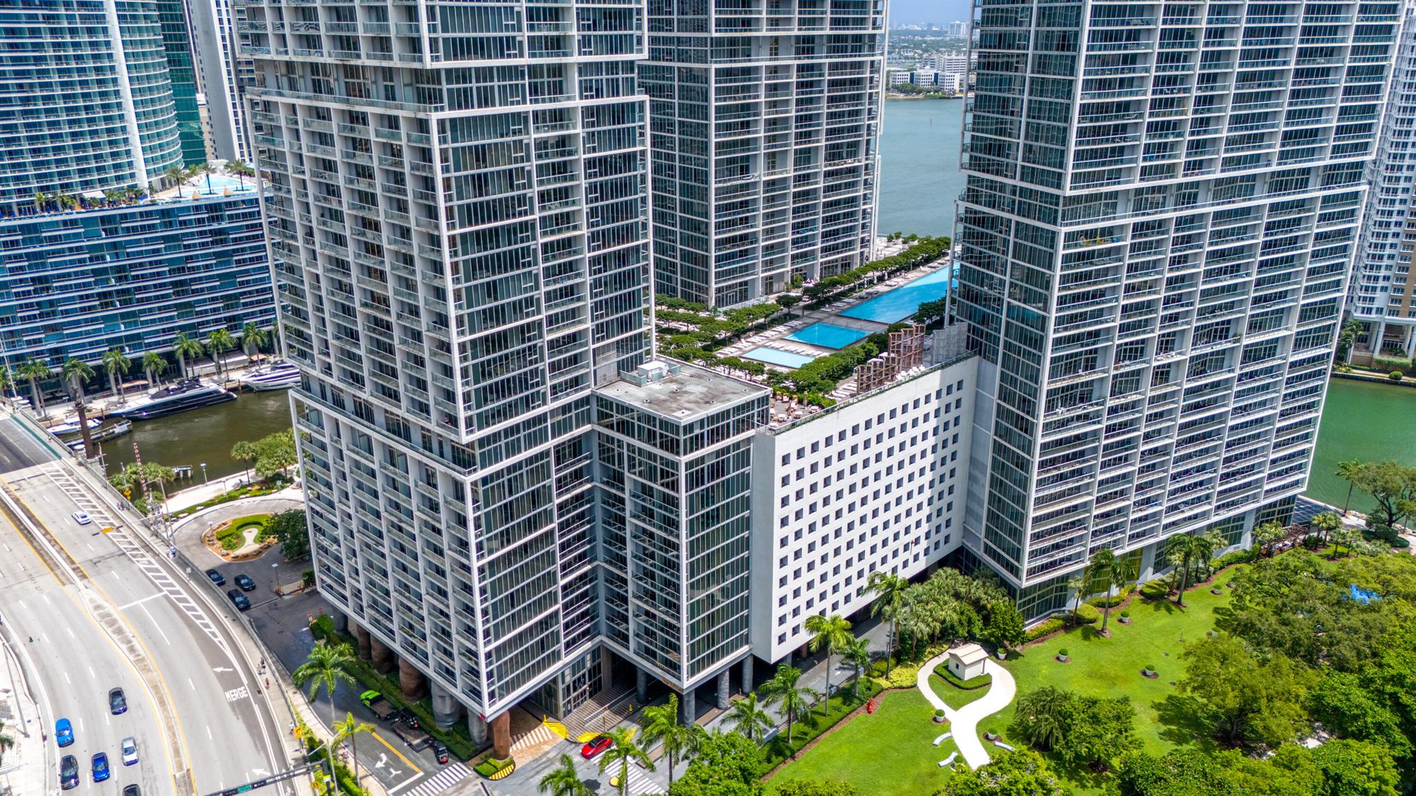 485 Brickell Avenue #2506, Miami, FL, 33131 - Investment Condo. Photo #1