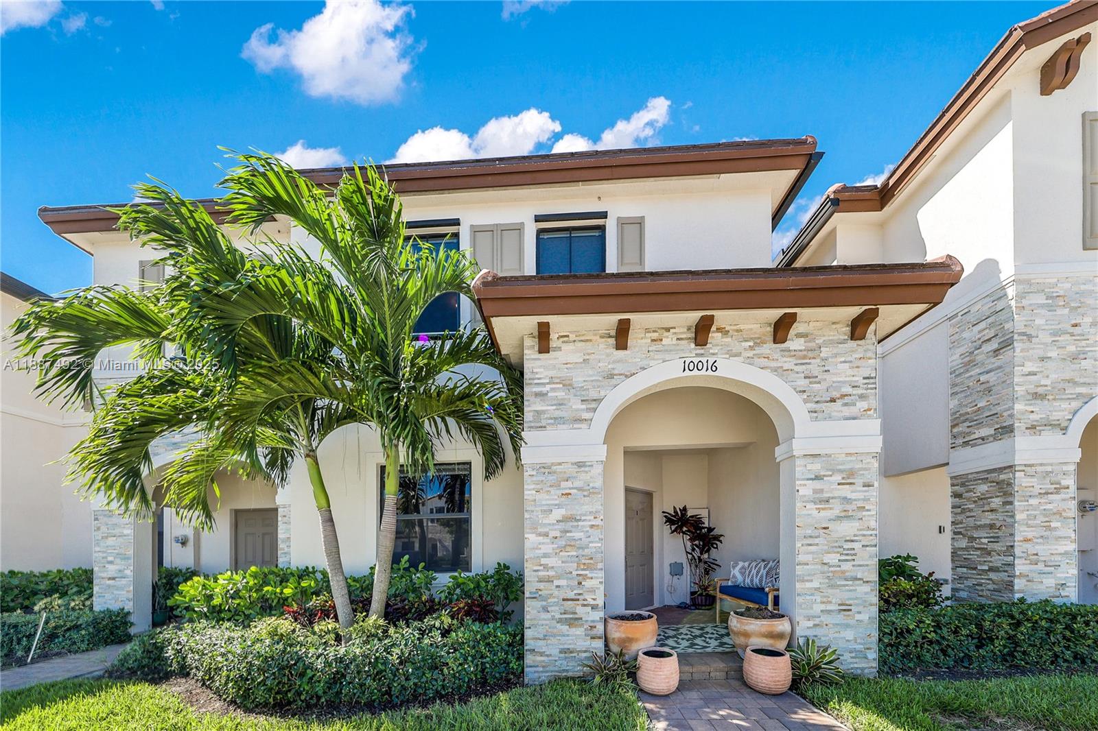 10016 SW 228th Ter, Miami, FL, 33190 - Investment Townhome. Photo #1