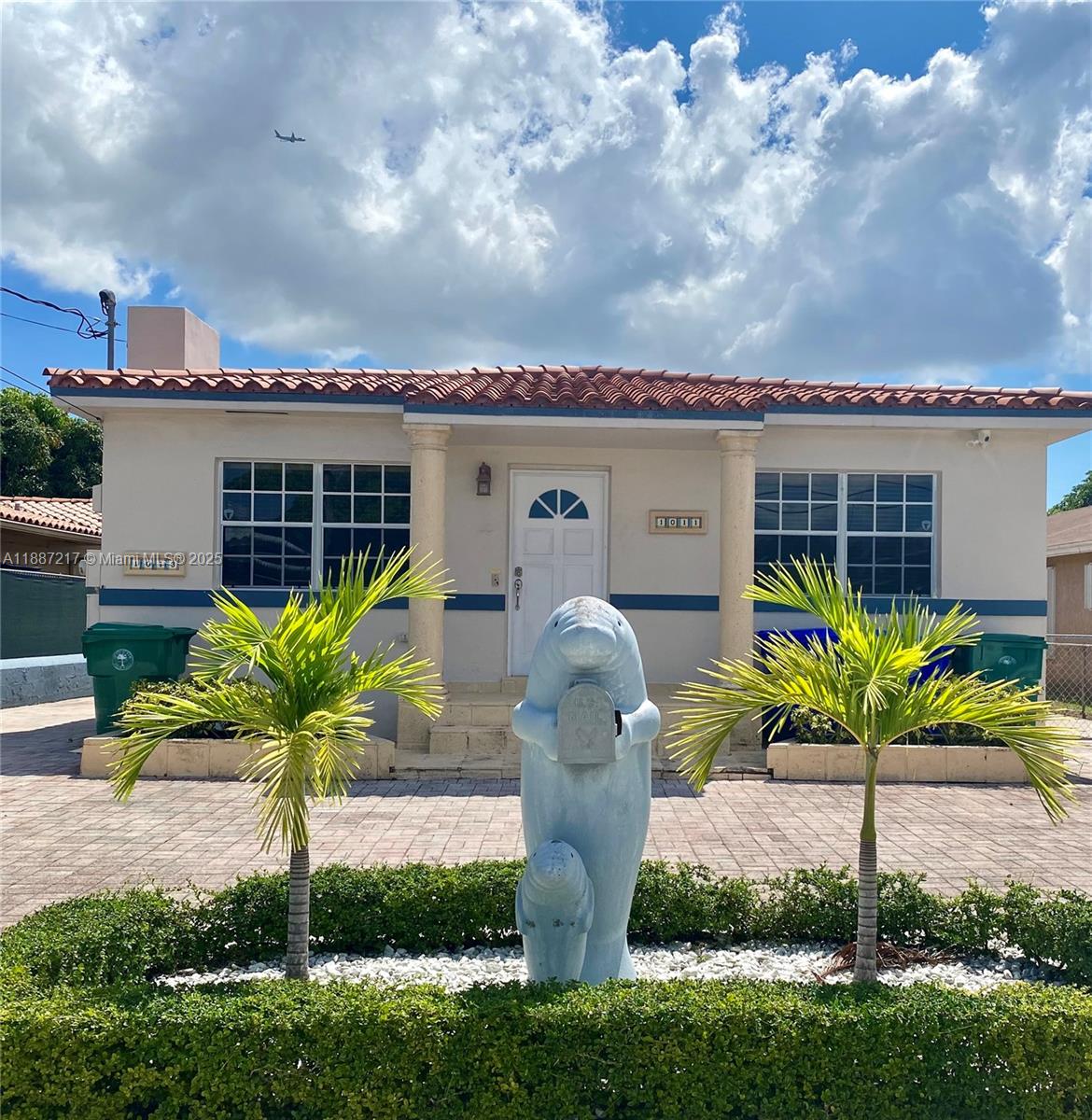 1011 NW 33rd Ave, Miami, FL, 33125 - Investment Single Family Home. Photo #1