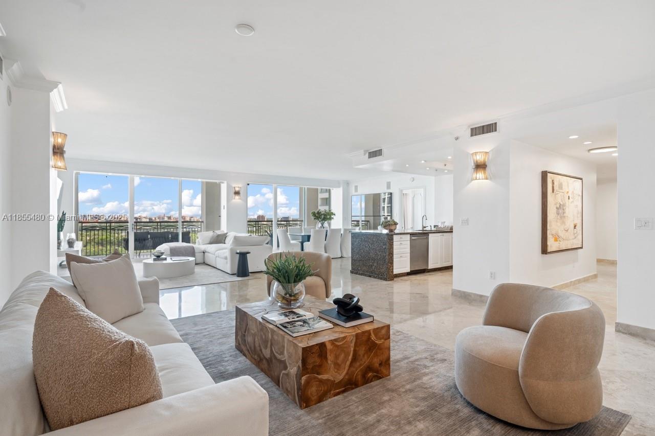 3400 SW 27th Ave #1805, Miami, FL, 33133 - Investment Condo. Photo #1