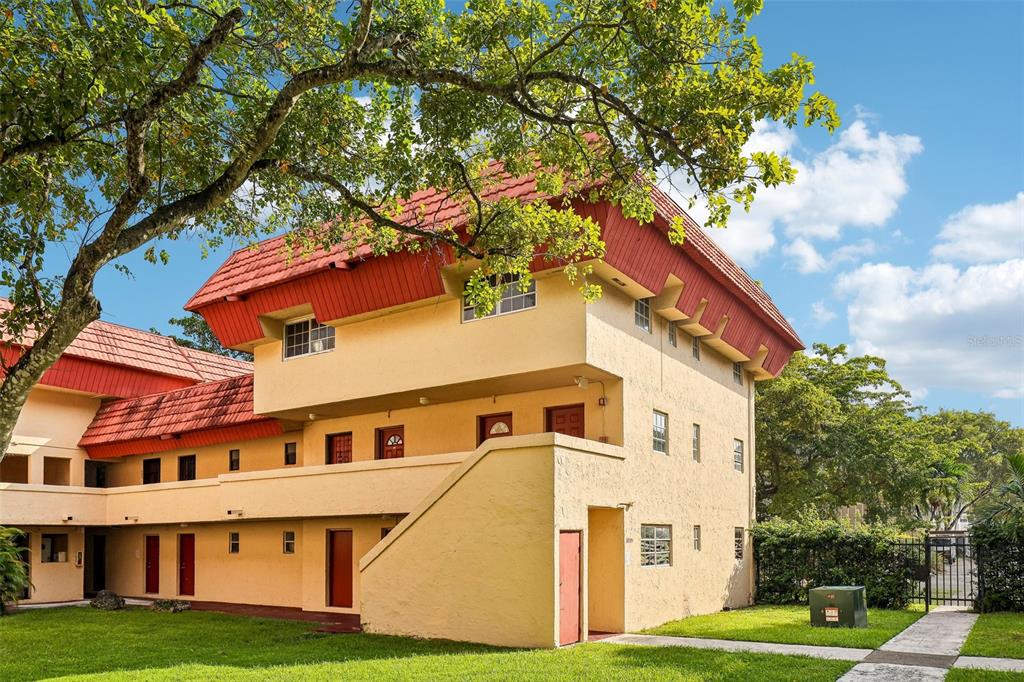 10905 SW 88TH #401, Miami, FL, 33176 - Investment Condo. Photo #1