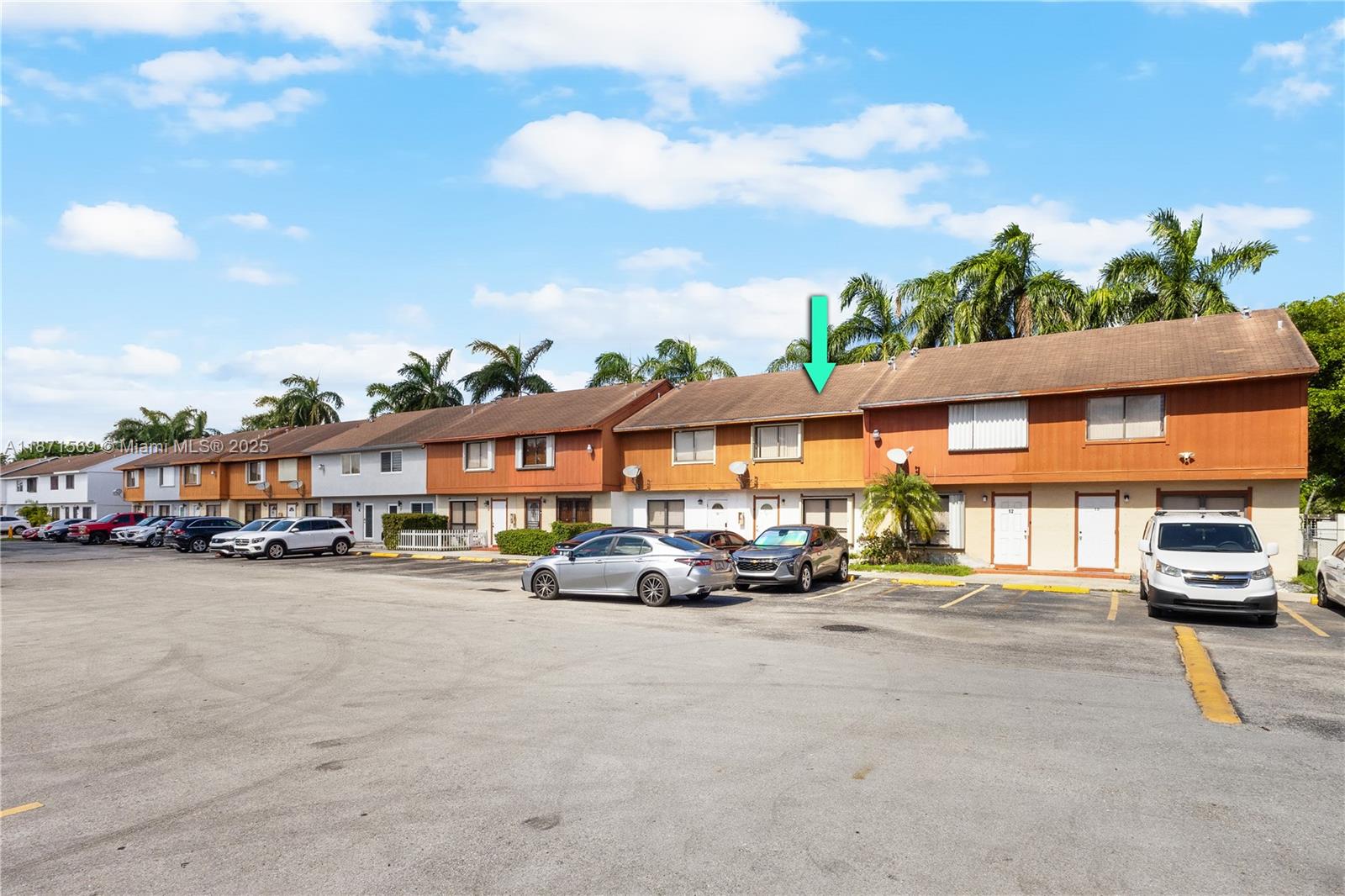 8360 NW 8th St #11-2, Miami, FL, 33126 - Investment Townhome. Photo #1