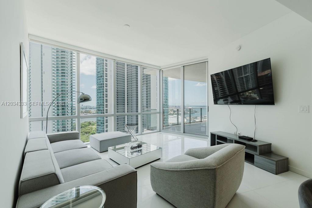 851 NE 1st #2303, Miami, FL, 33132 - Investment Condo. Photo #1
