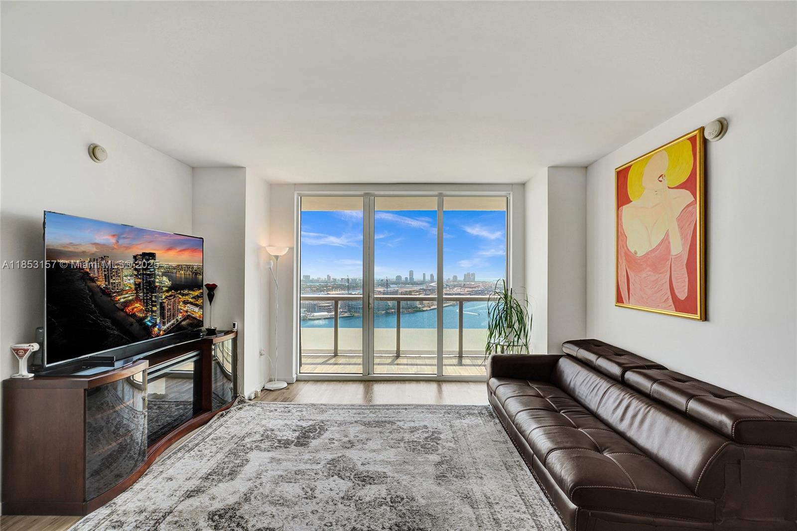 50 Biscayne Blvd #3006, Miami, FL, 33132 - Investment Condo. Photo #1