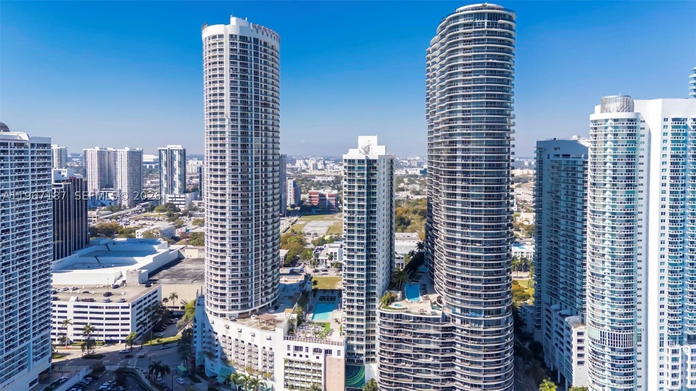 1750 N Bayshore #4507, Miami, FL, 33132 - Investment Condo. Photo #1