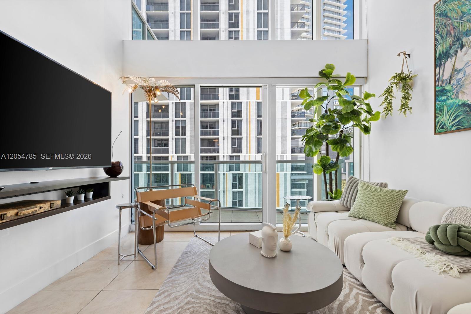 41 SE 5th #510, Miami, FL, 33131 - Investment Condo. Photo #1