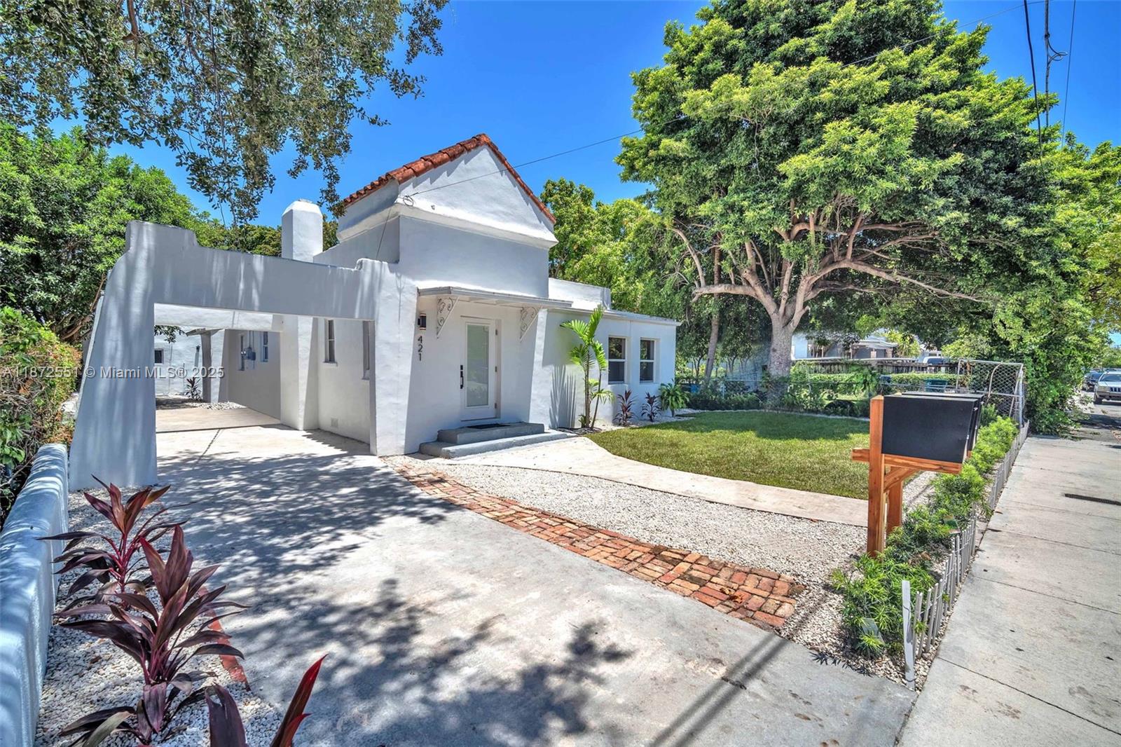 421 NW 59th St, Miami, FL, 33127 - Investment Single Family Home. Photo #1
