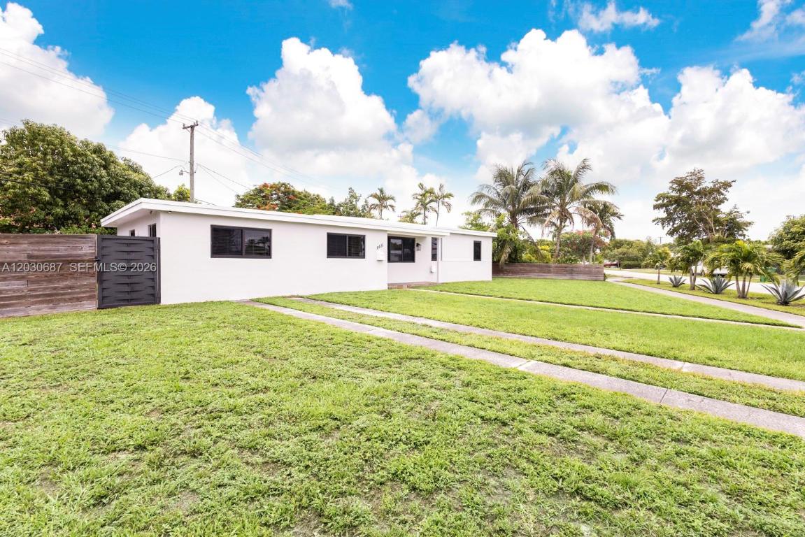 11431 SW 40th, Miami, FL, 33165 - Investment Single Family Home. Photo #1