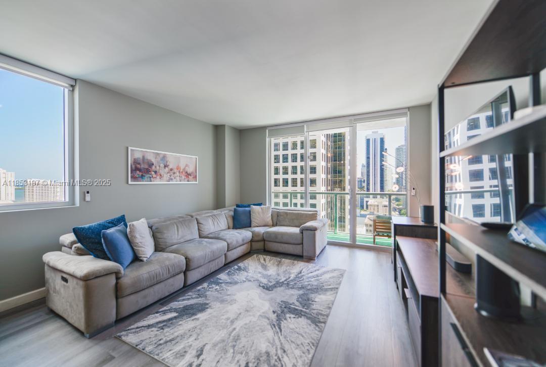 55 SE 6th St #2110, Miami, FL, 33131 - Investment Condo. Photo #1