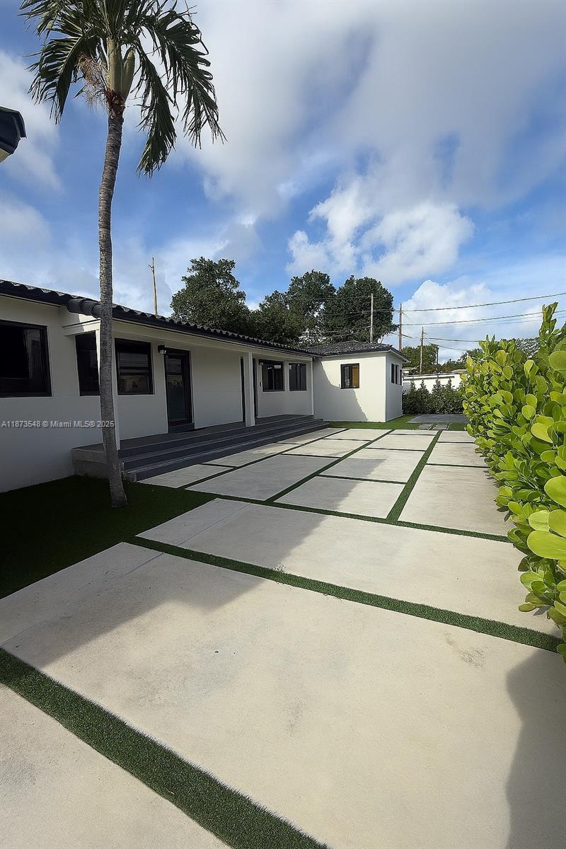 621 SW 33RD AVENUE, Miami, FL, 33135 - Investment Single Family Home. Photo #1
