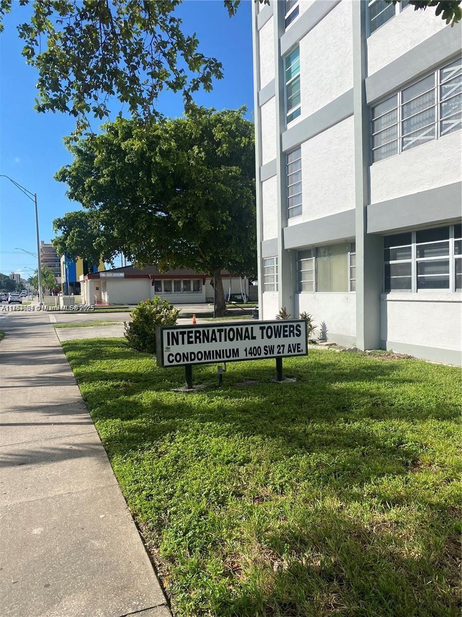 1400 SW 27th Ave #301, Miami, FL, 33145 - Investment Condo. Photo #1