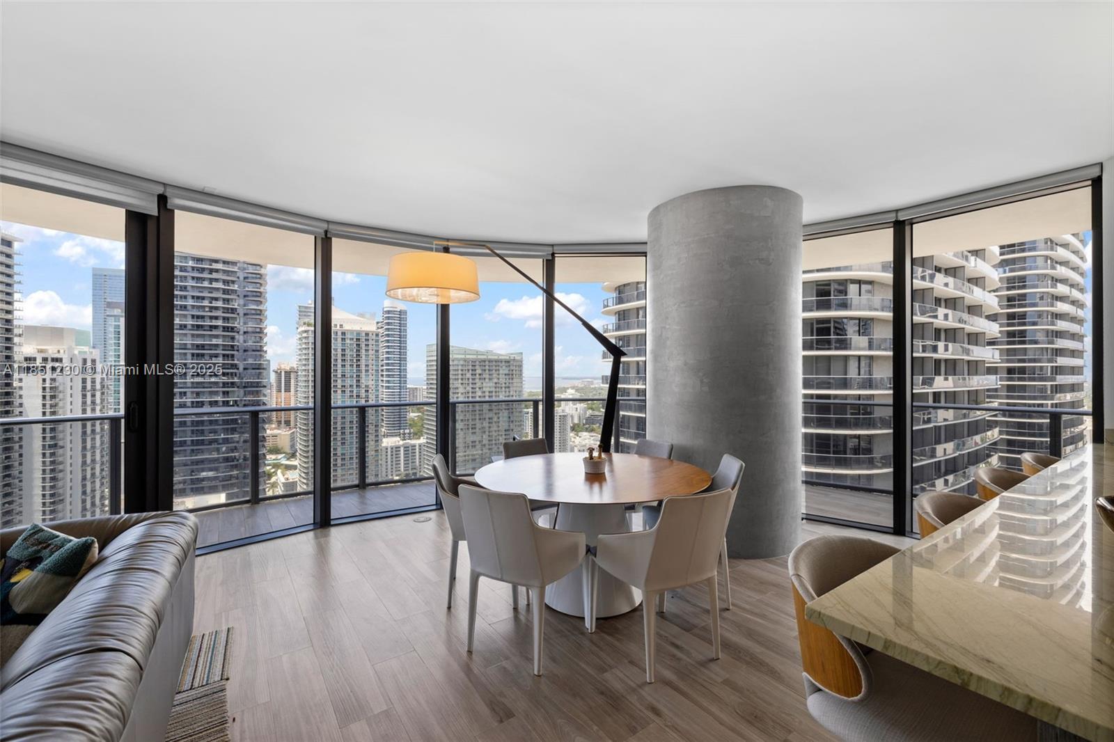 801 S Miami Ave #3301, Miami, FL, 33131 - Investment Condo. Photo #1