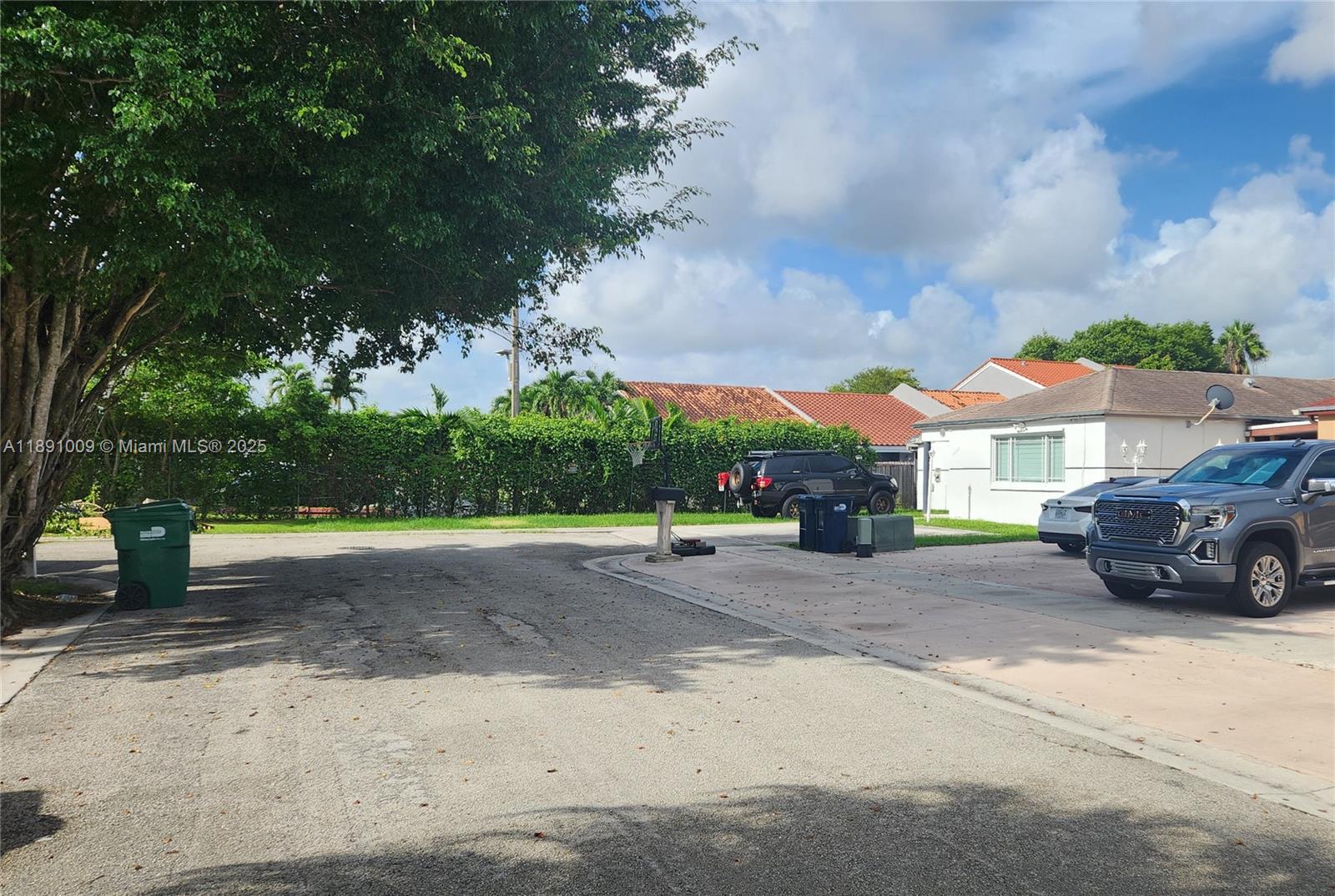 8254 SW 147th Pl, Miami, FL, 33193 - Investment Single Family Home. Photo #1