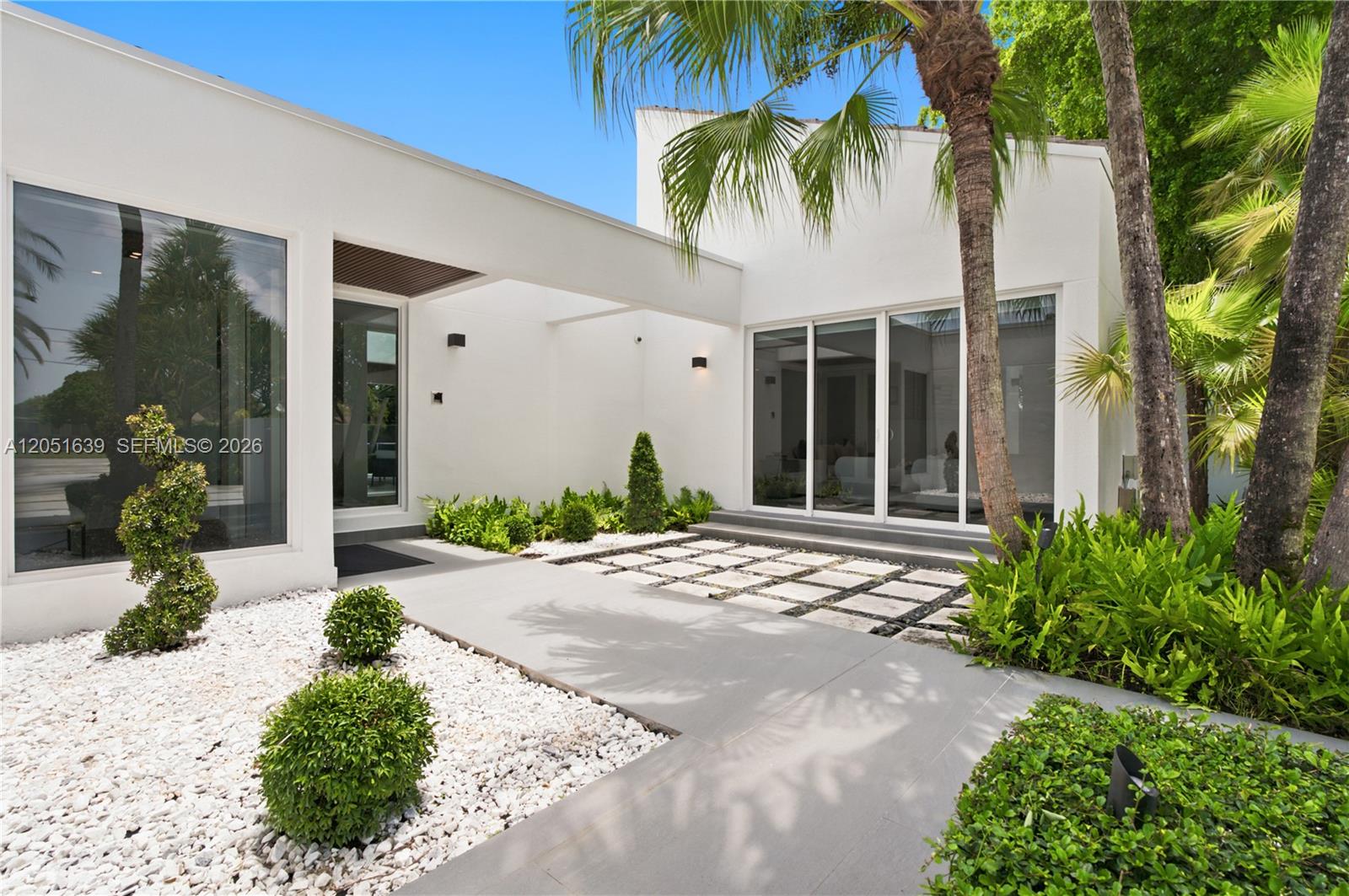 10420 SW 64th, Miami, FL, 33173 - Investment Single Family Home. Photo #1