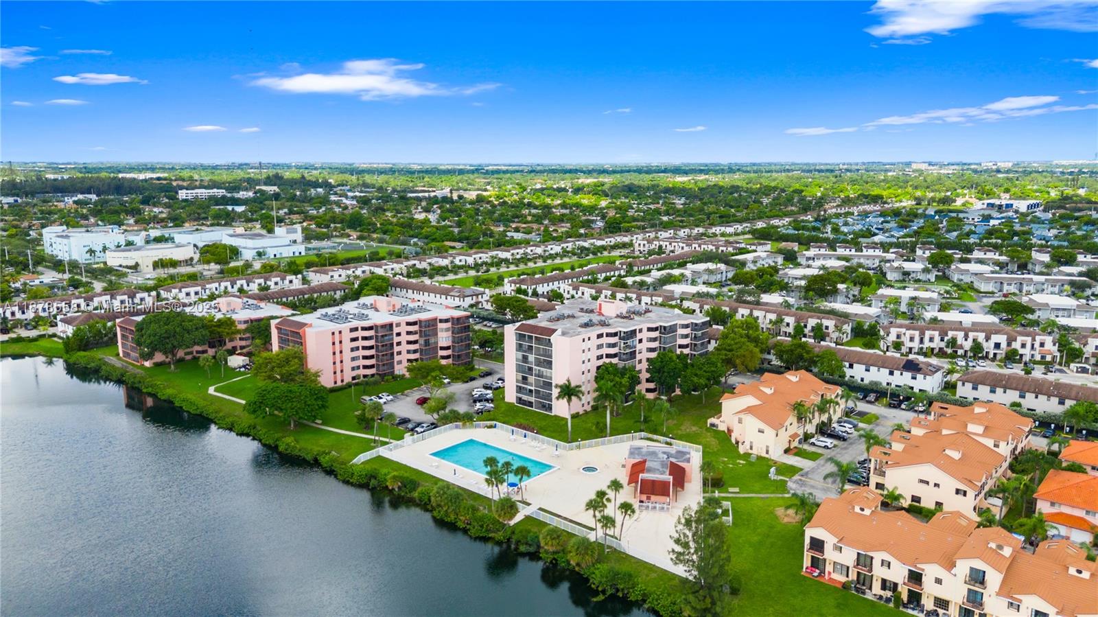 20840 San Simeon Way #307, Miami, FL, 33179 - Investment Condo. Photo #1