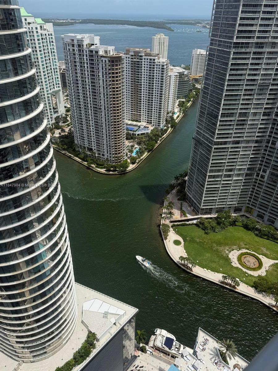 200 Biscayne Boulevard Way #4801, Miami, FL, 33131 - Investment Condo. Photo #1
