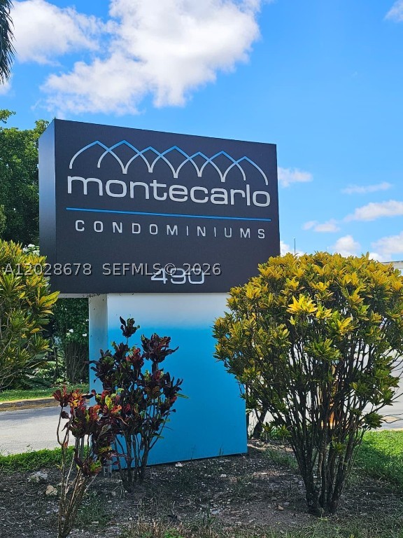 492 NW 165th St #C-211, Miami, FL, 33169 - Investment Condo. Photo #1
