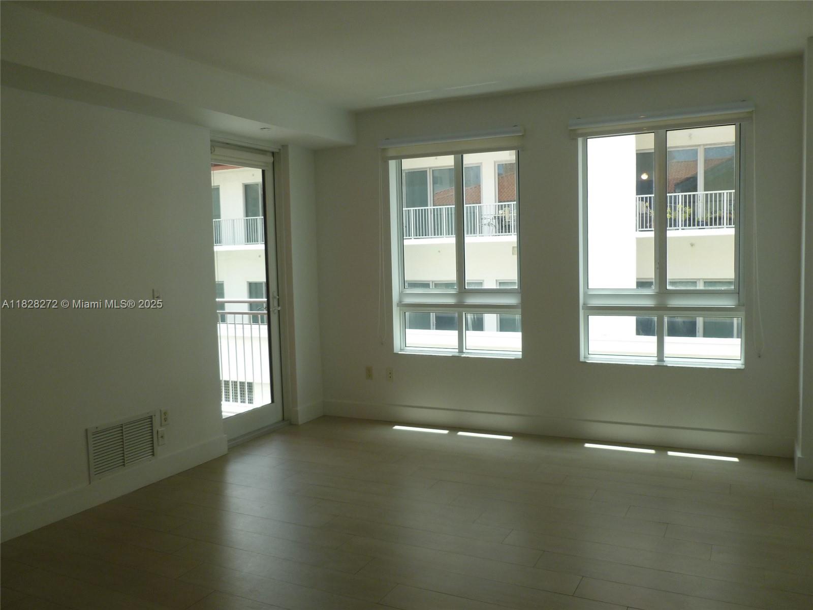 7350 SW 89th St #808S, Miami, FL, 33156 - Investment Condo. Photo #1