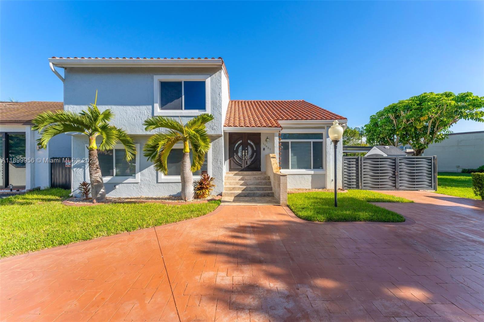 11437 SW 34th Ln, Miami, FL, 33165 - Investment Single Family Home. Photo #1